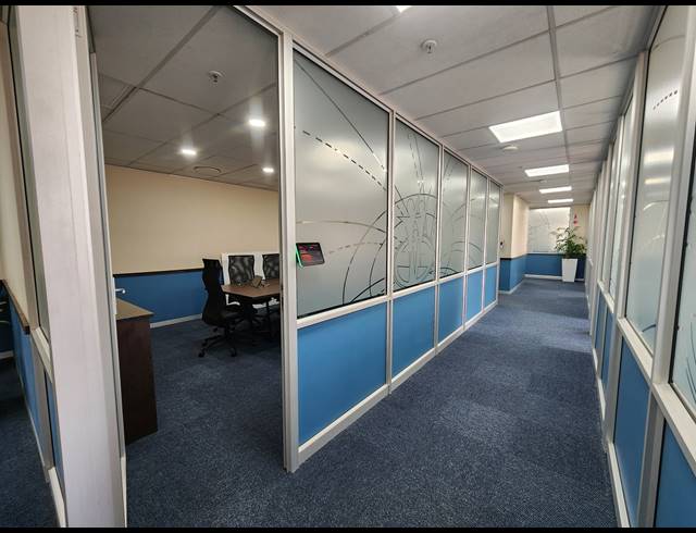 311M² OFFICE TO LET IN FOURWAYS